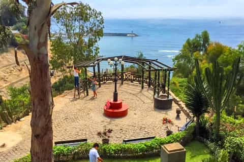 From Lima: Half-Day Pachacamac, Barranco and Chorrillos Tour