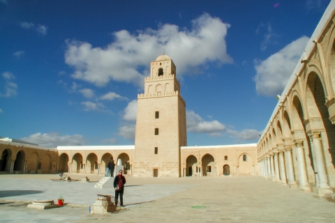 From Tunis: Kairouan & El Jem Day Trip with Lunch