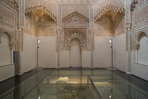 Granada: wandeltocht door de koninklijke kapel en het historische centrumTour in het Spaans