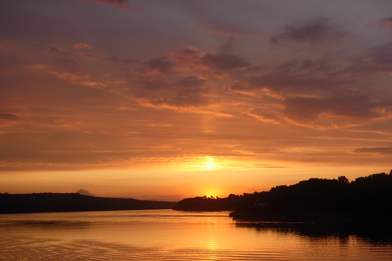 Belgrad med öppen båt Sunset-kryssning med öppen båt med live guideBelgrad: Guidad båtkryssning i staden