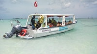 Nassau, Glass Bottom Boat, Banana Boat and Snorkelling Tour - Housity
