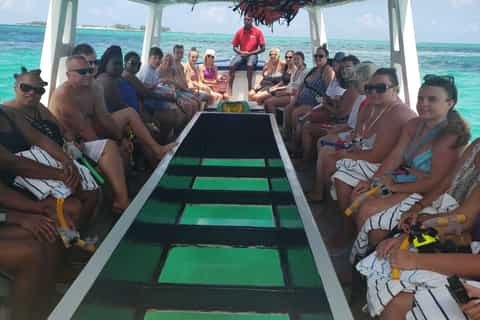 Nassau: Glass Bottom Boat, Banana Boat and Snorkelling Tour