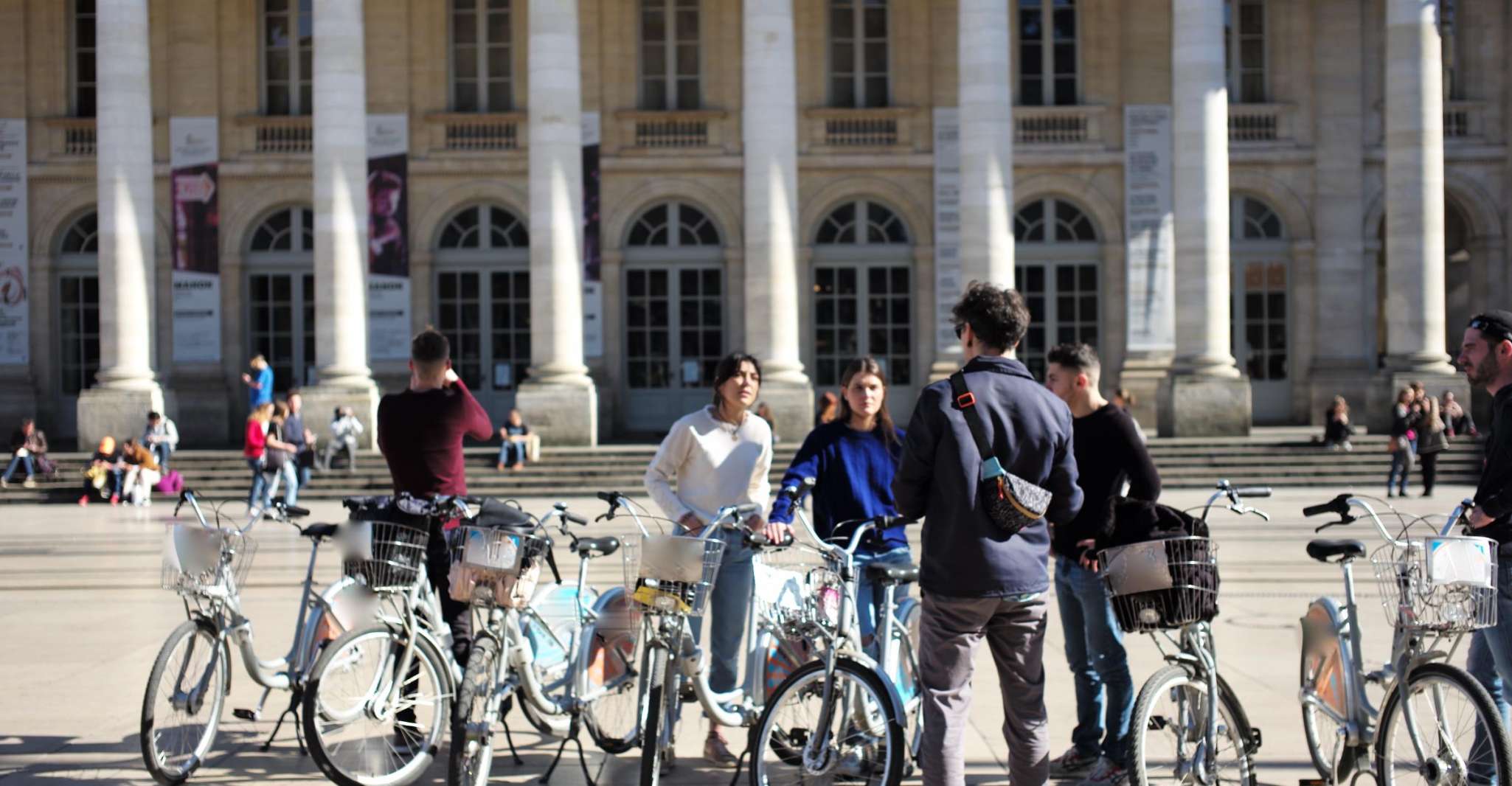 Bordeaux, Historic Center & Chartrons District Bicycle Tour - Housity