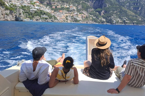 From Amalfi: Amalfi - Positano - Coast boat tour Da Amalfi: tour in barca Amalfi - Positano - Coast