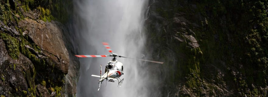 Depuis Te Anau : Vol panoramique vers Doubtful et Milford Sound