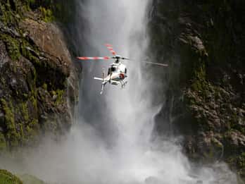 Doubtful & Milford Sound met twee landingen (2 u 15 min)