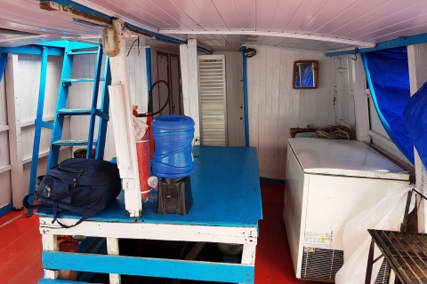 Van Manaus naar Belém, 5-daagse tocht met lokale bootHut met eigen badkamer en airconditioning