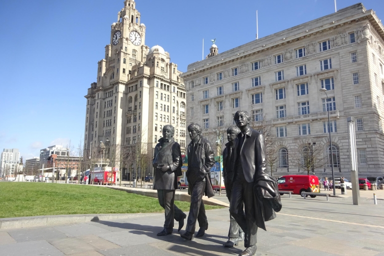 Liverpool: Półdniowa prywatna wycieczka po Beatlesach mercedesemLiverpool: Prywatna 3-godzinna wycieczka po Beatlesach mercedesem