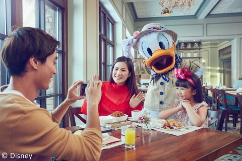 Hong Kong Disneyland: Ermäßigte Essensgutschein-KombinationenMittagessen oder Abendessen + Snack Combo