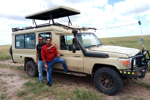 Arusha: Safari de lujo de 2 días por el Serengeti