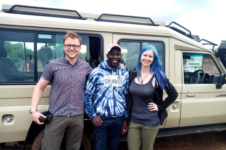 Arusha: Safari de lujo de 2 días por el Serengeti