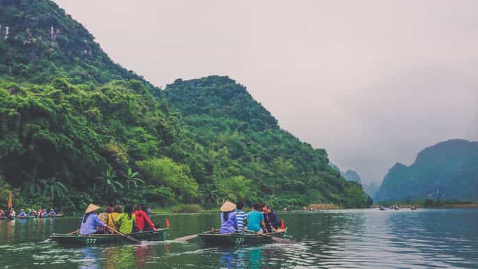 hoa lu trang an fullday from hanoi with boat trip