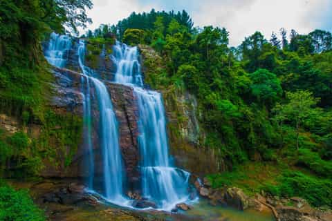 Central Sri Lanka: Ramboda Falls and Tea Factory Tour