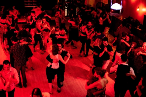 Noche de tango con los lugareñosExperiencia auténtica privada de tango
