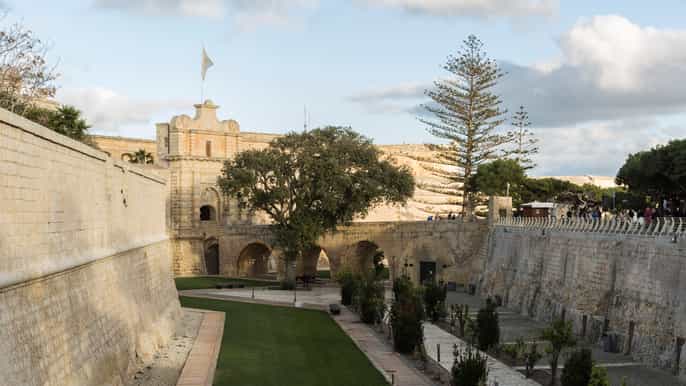 mdina city walking tour