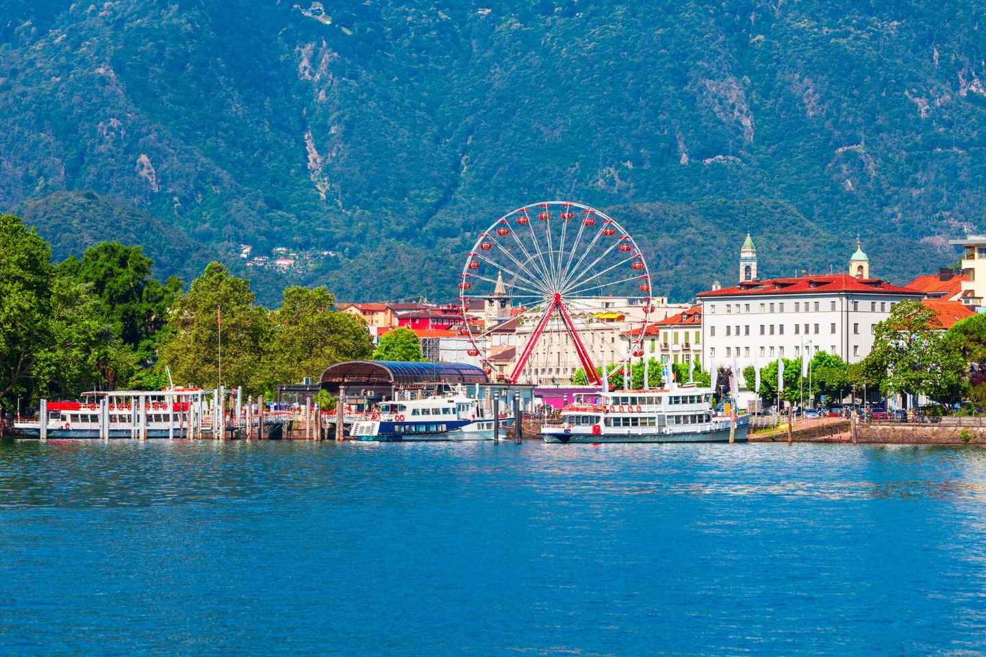 Locarno: Express Walk with a Local