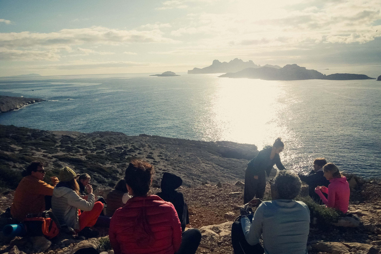 National Park of the Calanques : Yoga & Hike Marseilleveyre