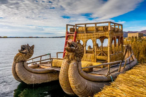 Puno : Visite d'une jounée du lac Titicaca et des sites d'Uros et Taquile