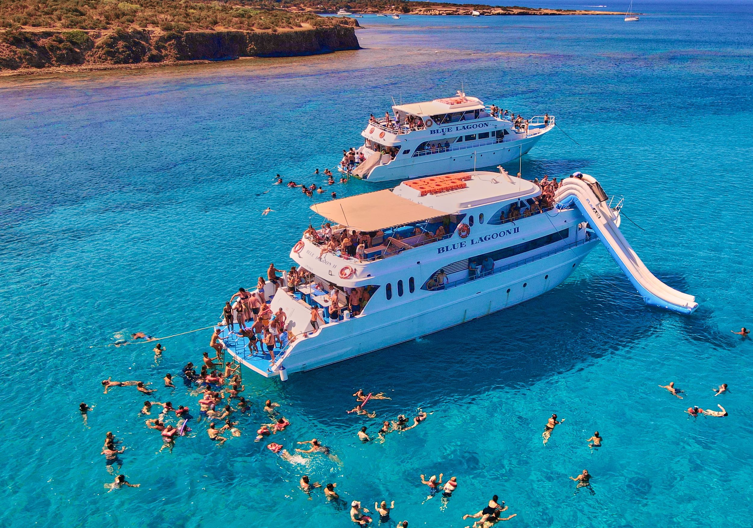Polis: Paphos & Blaue Lagune Bootsfahrt mit Wasserrutsche