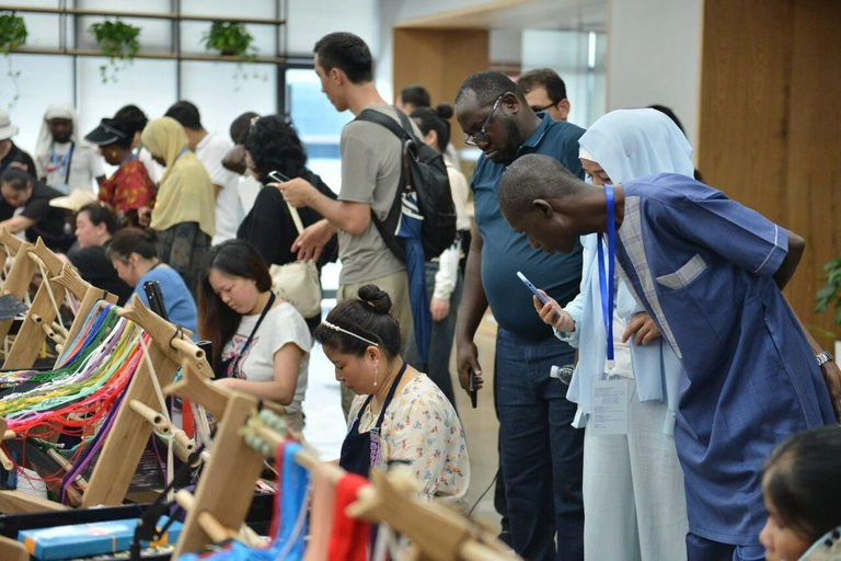 Tianmen Mountain with Tujia Brocade & Sandstone Art Tour Package 1 – Downtown Pickup