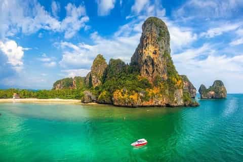 Krabi: Private Speedboat Tour to Phi Phi and 4 Islands