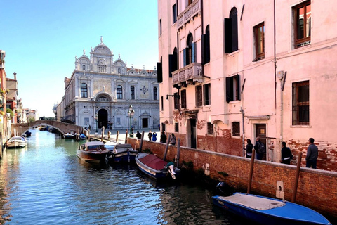 Venice: St. Mark's, Walking Tour and Gondola Combo 9 AM Spanish Tour
