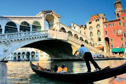 Venedig: Markus, byvandring og gondolkombination