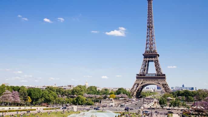 paris eiffel tower am guided visit with breakfast