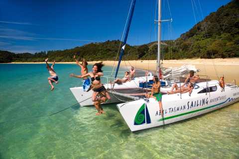 Abel Tasman National Park: Day Sailing Adventure with Lunch