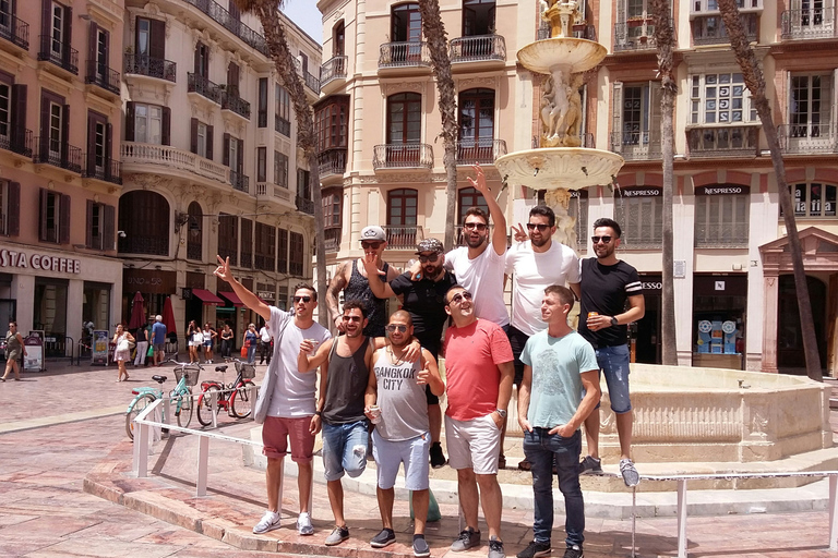 Malaga: 3-Hour Bachelorette Treasure Hunt Standard Option