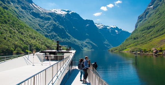 Bergen: Wikingerdorf, Nærøyfjord-Kreuzfahrt & Flåmbahn