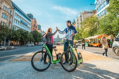 Praga: Alquiler de bicicletas E-Scooter HUGOAlquiler de bicicletas HUGO E-Scooter de 2 horas