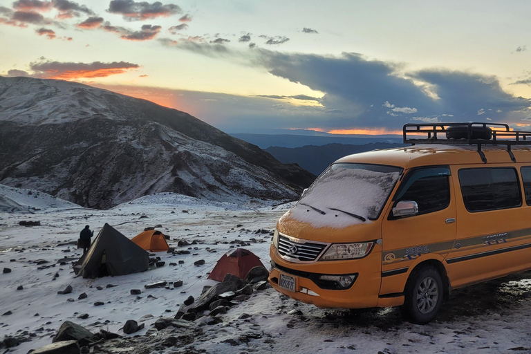 Bolivia, climbing tour to Illimani mountain 6,438 m in 3 days/2 nights Private tour available