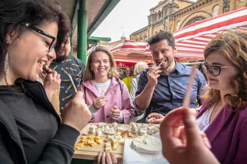 varsovia 3 horas de comida de mercado con desayuno y bebidas