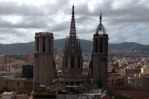 Barcelona: Private Gothic Quarter & Eixample Highlights Tour