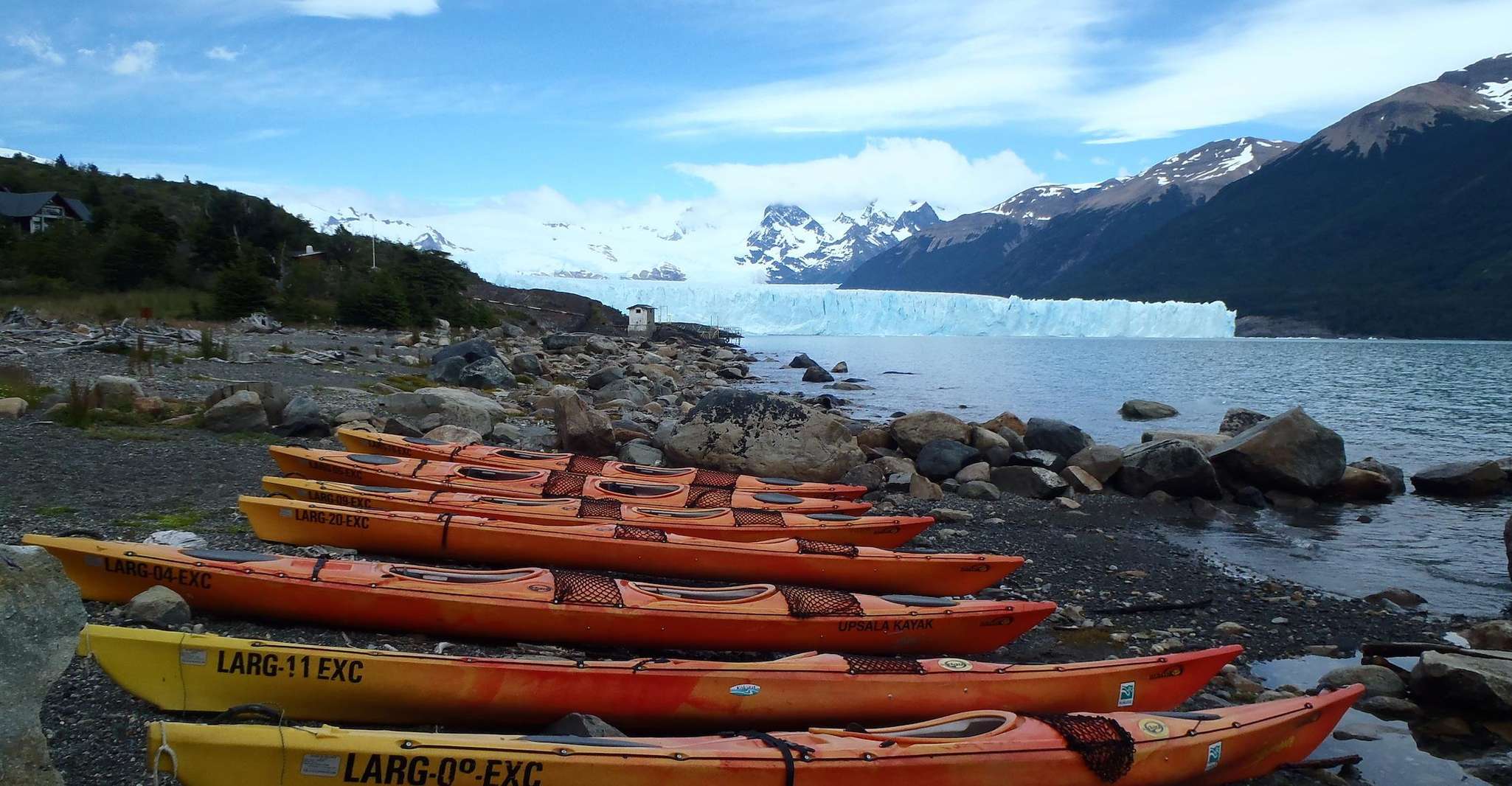 El Calafate Perito Moreno Kayak Experience with Transport TourMega