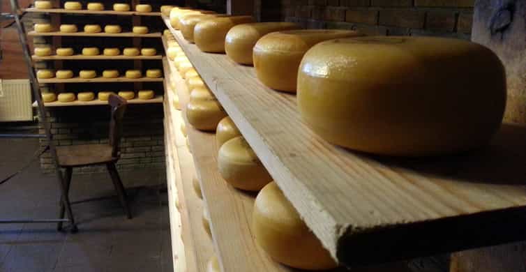 From Amsterdam: Windmills of Zaanse Schans Tour photo 9