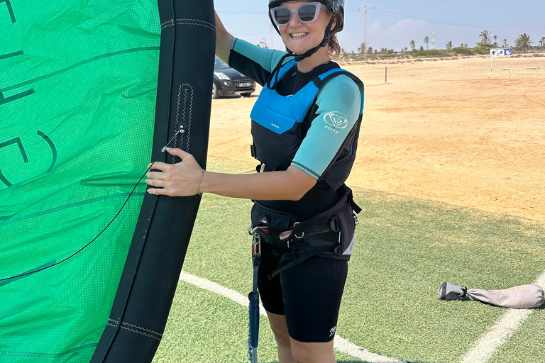 Djerba: Beginner Kitesurfing Lesson (Discovery Course) 2 hours Level 1 IKO