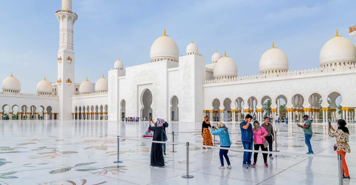 From Dubai: Abu Dhabi Premium Full-Day Sightseeing Tour