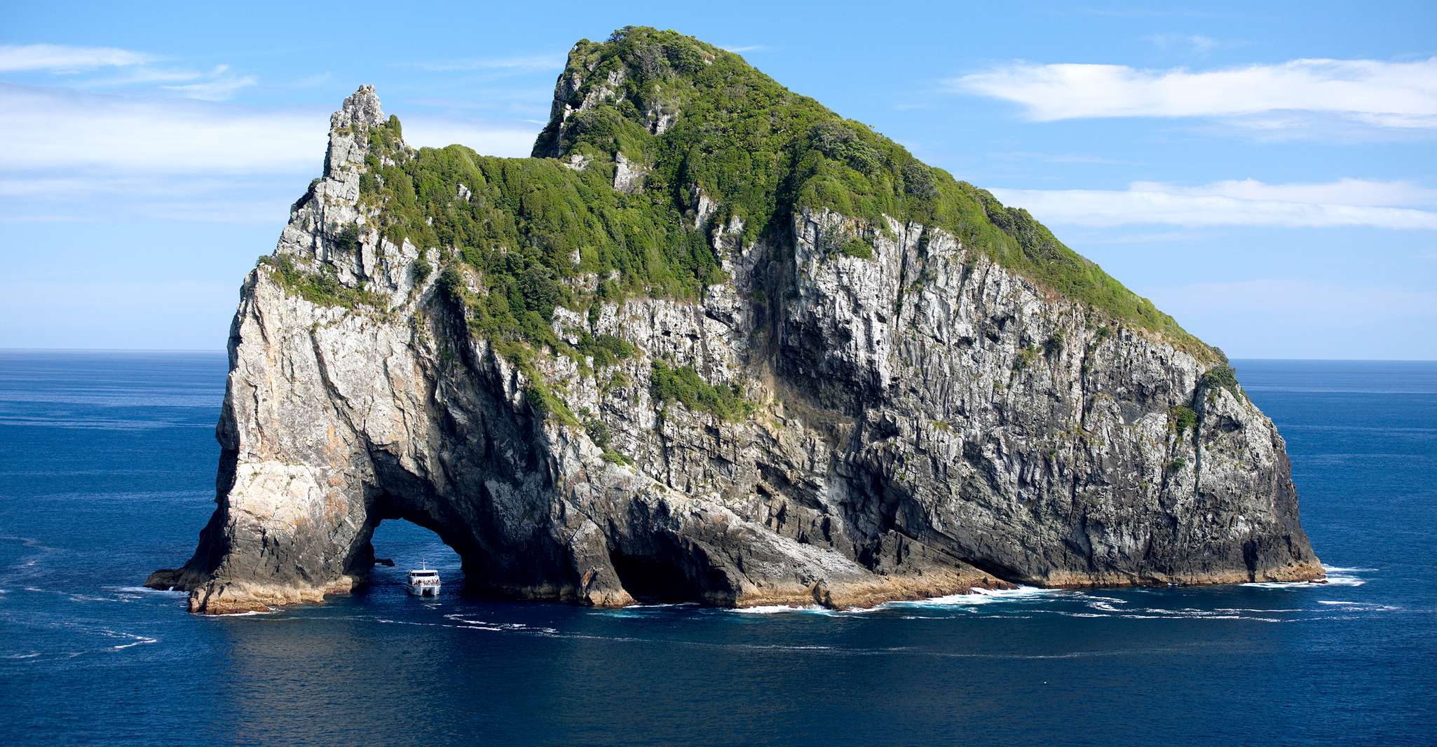Paihia/Russell, Buco nella Rocca e nella Baia delle Isole Crociera - Hizvo