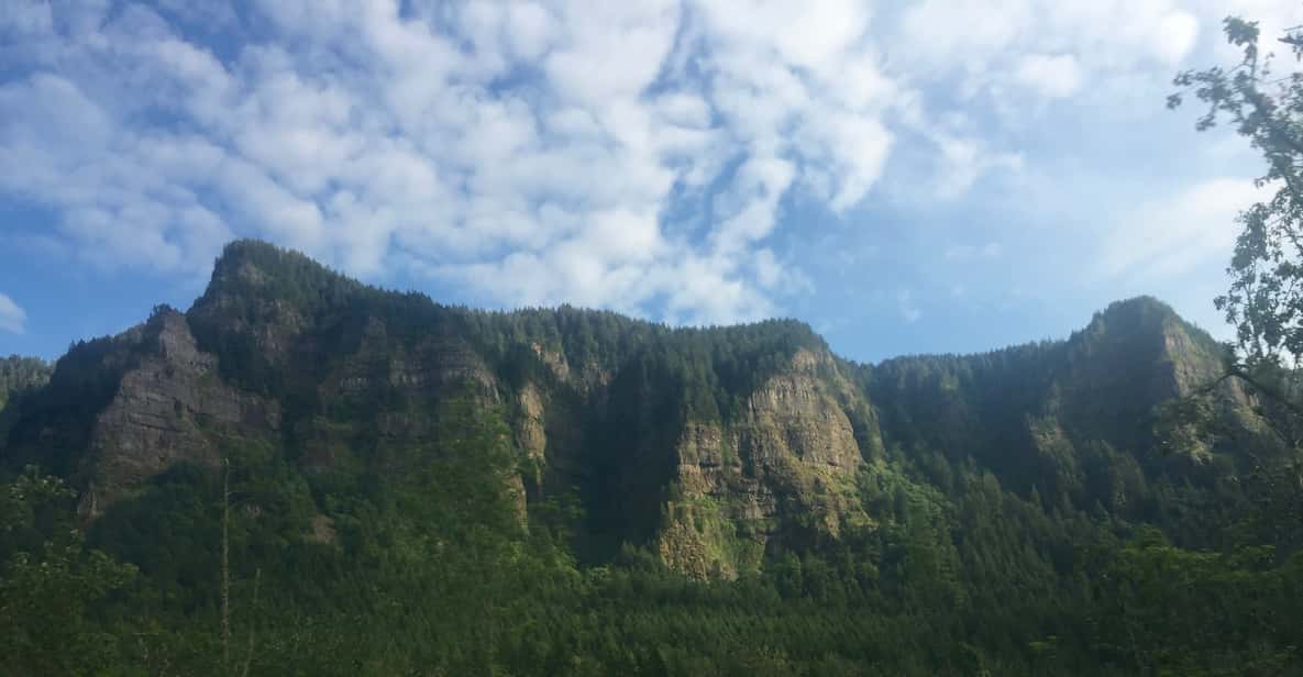 Portland: Mount Hood Wine and Waterfalls Full-Day Tour