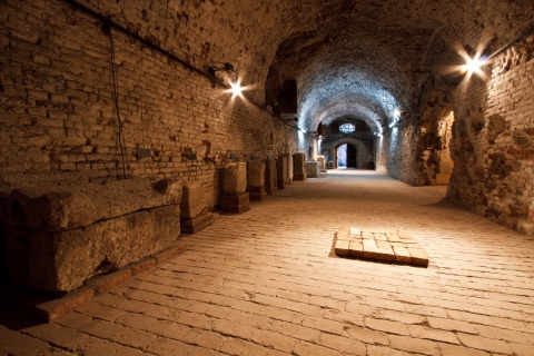 Belgrade: visite de la forteresse souterraine et des donjons avec RakijaVisite de groupe partagée