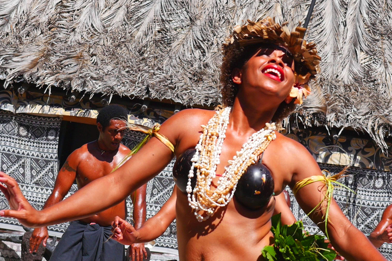 Fidżi: Kulturalna przygoda na wyspie i rejs po dżungliHotele na wybrzeżu koralowym - Warwick do Shangri-la. Odbiór od 8.20 rano