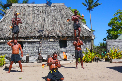 Fidżi: Kulturalna przygoda na wyspie i rejs po dżungliHotele na wybrzeżu koralowym - Warwick do Shangri-la. Odbiór od 8.20 rano