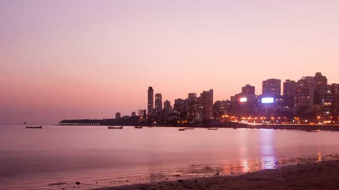 mumbai private car hire with professional driver