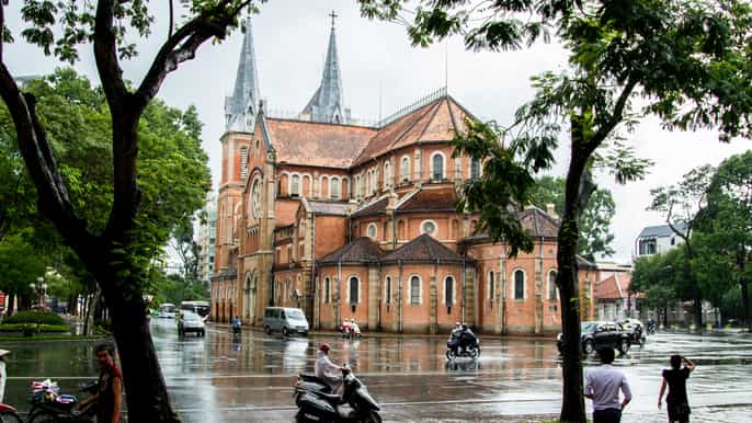 ho chi minh city fullday tour of cu chi tunnels