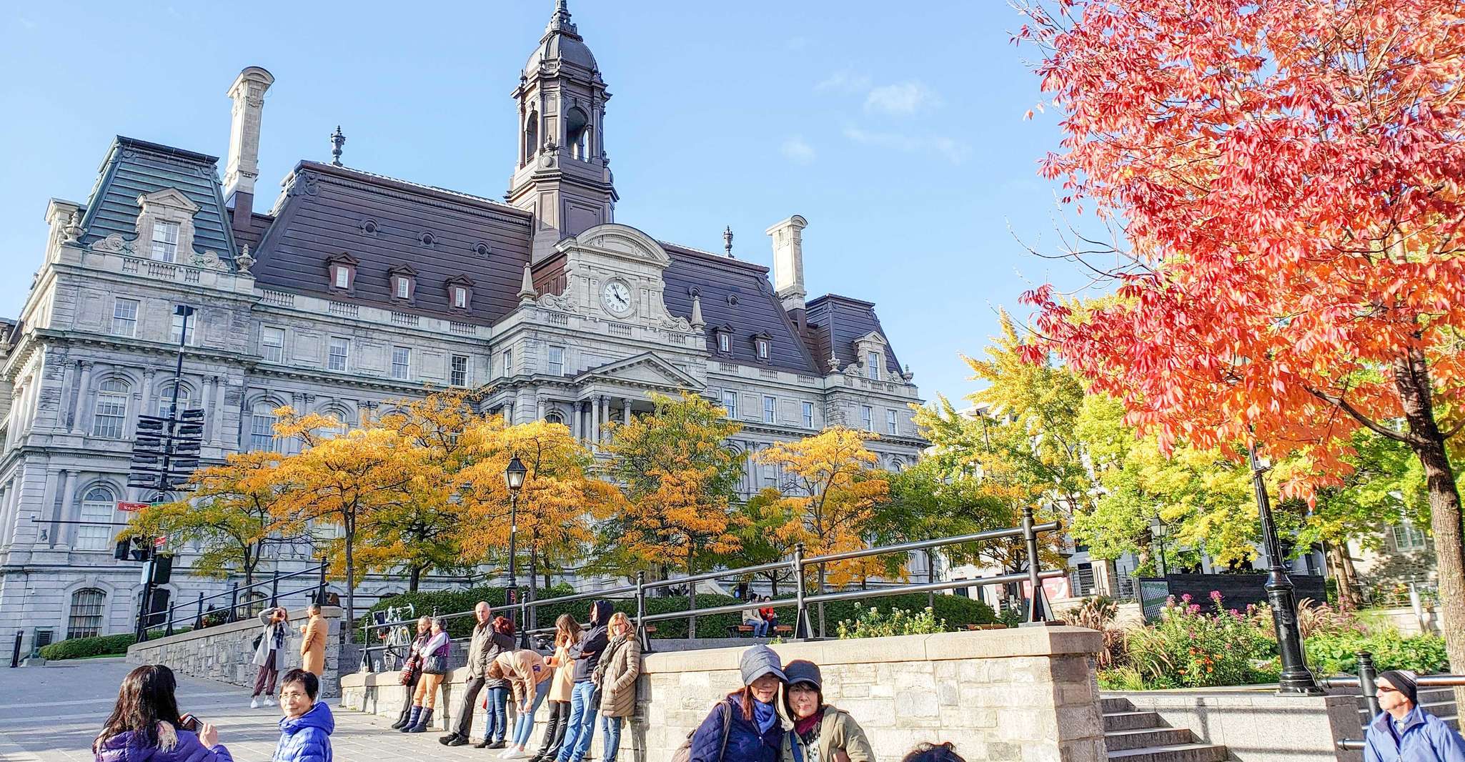 Montreal: Guided Bus Tour photo 5
