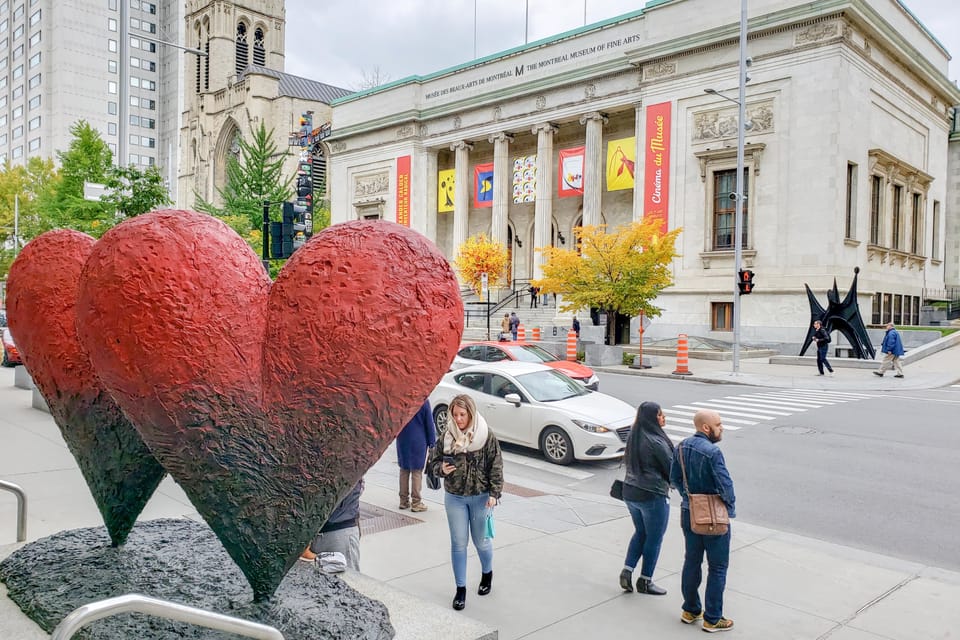 montreal guided bus tours