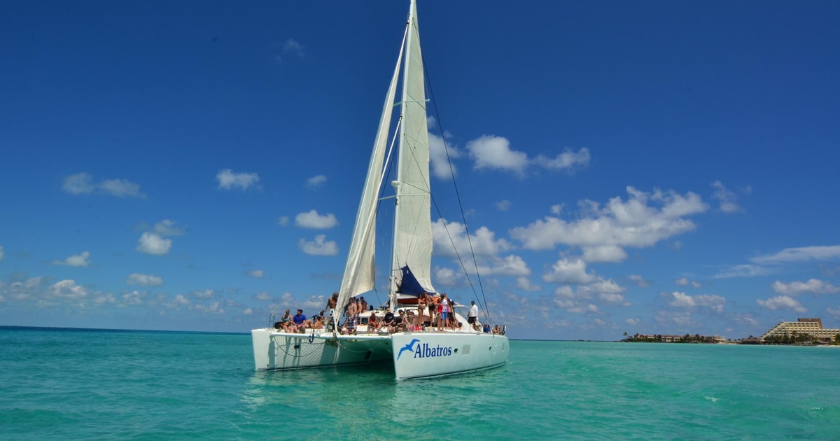 cancun catamaran cruise