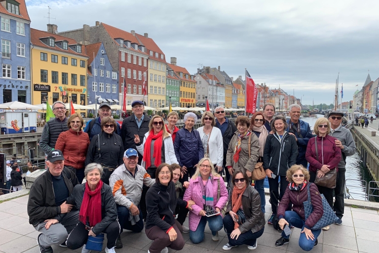 Kopenhagen: City Highlights en Canal Cruise Private TourKopenhagen: hoogtepunten van de stad en rondvaart door de grachten